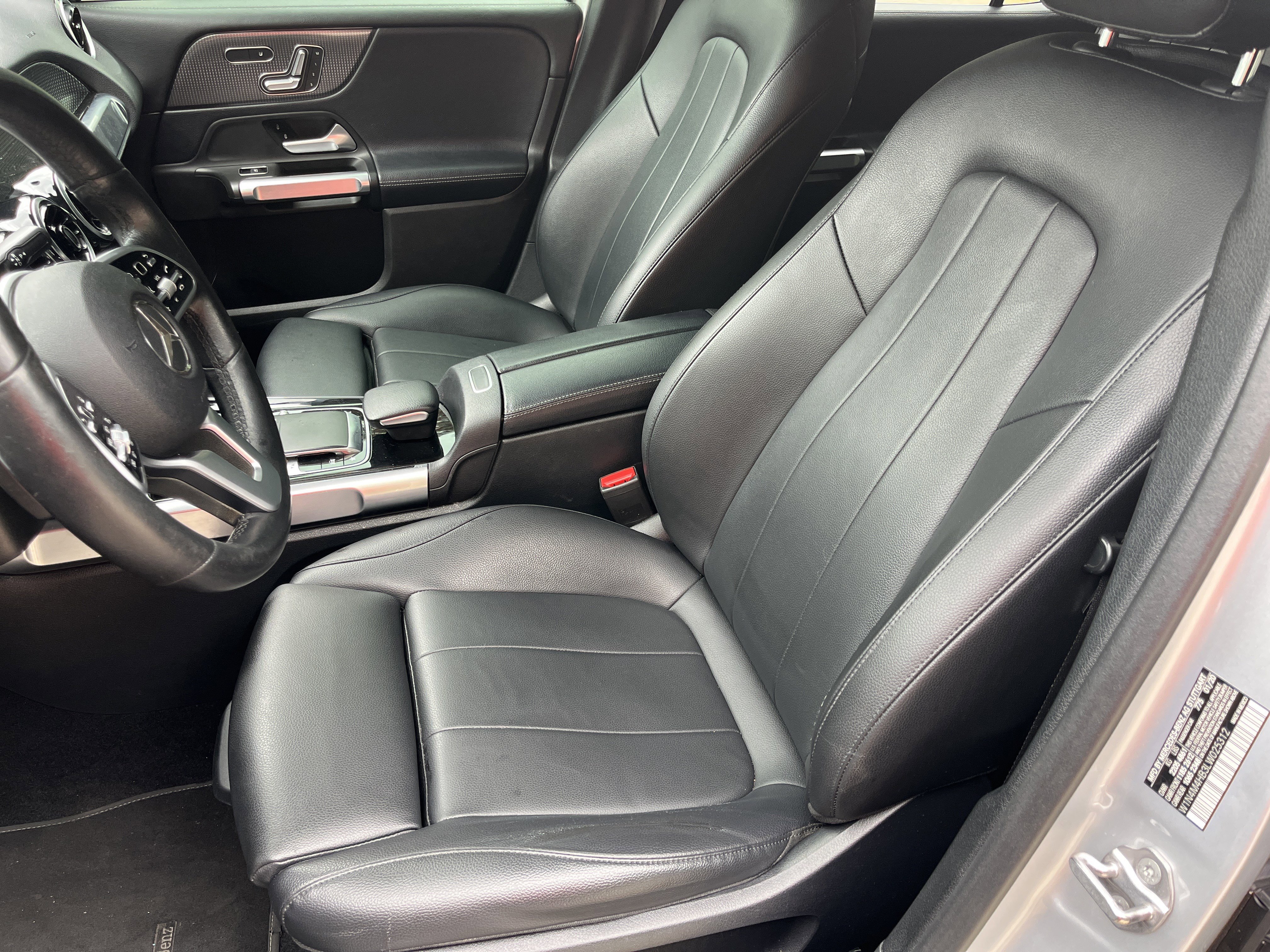 Used 2020 Mercedes-Benz GLB 250 4MATIC image 15