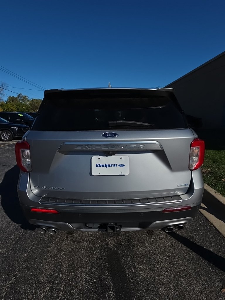 Used 2020 Ford Explorer Platinum w/ Premium Technology Package AWD/4WD image 12
