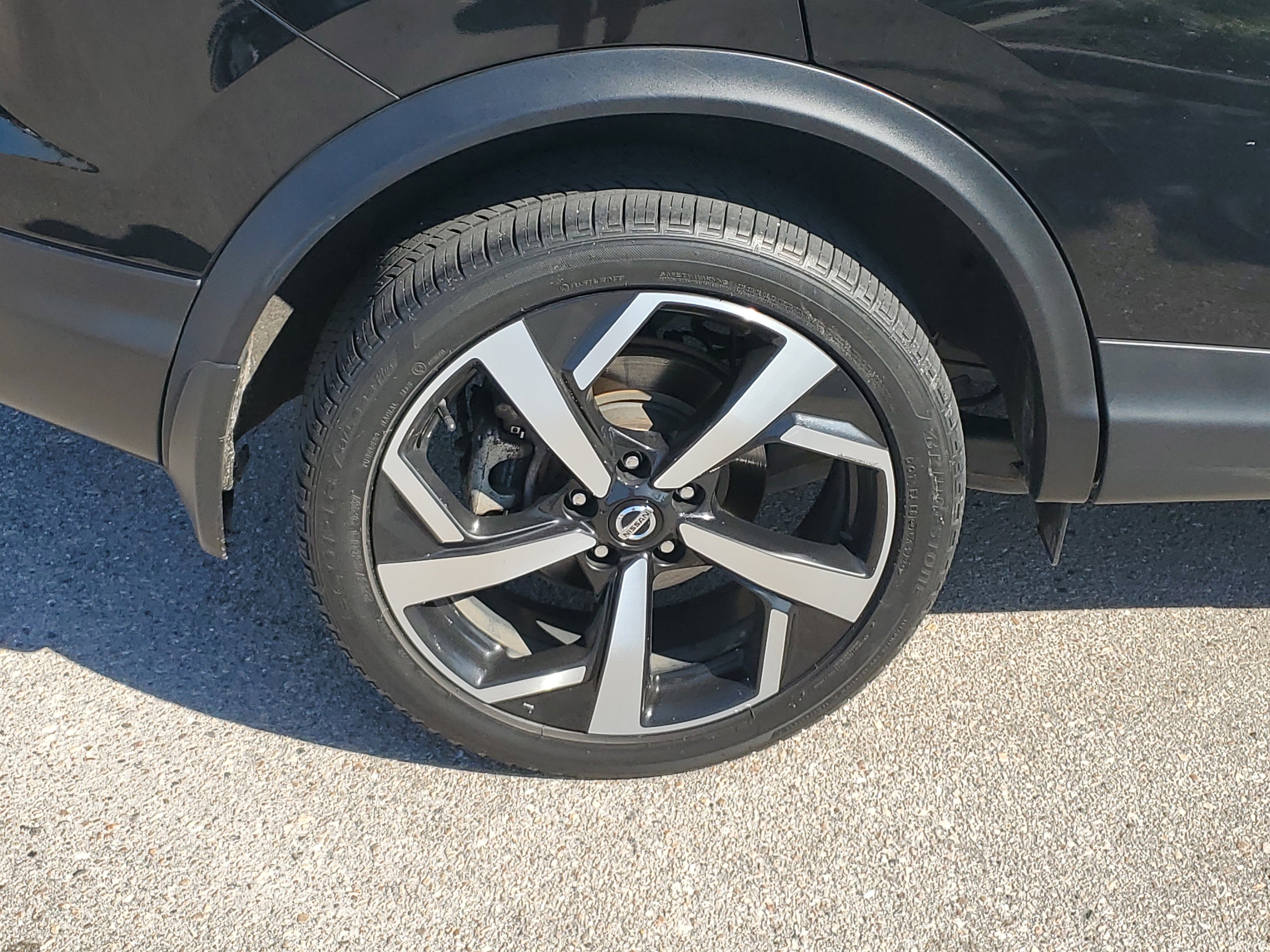 Used 2021 Nissan Rogue Sport SL image 11