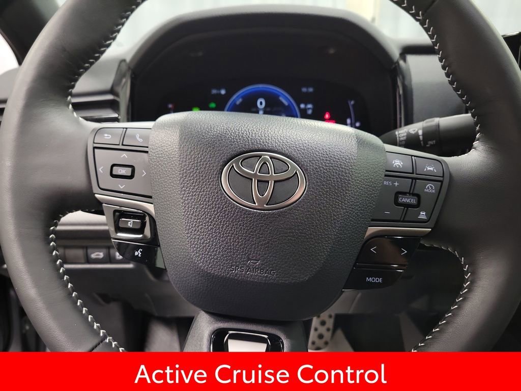 Used 2026 Toyota Camry SE image 18