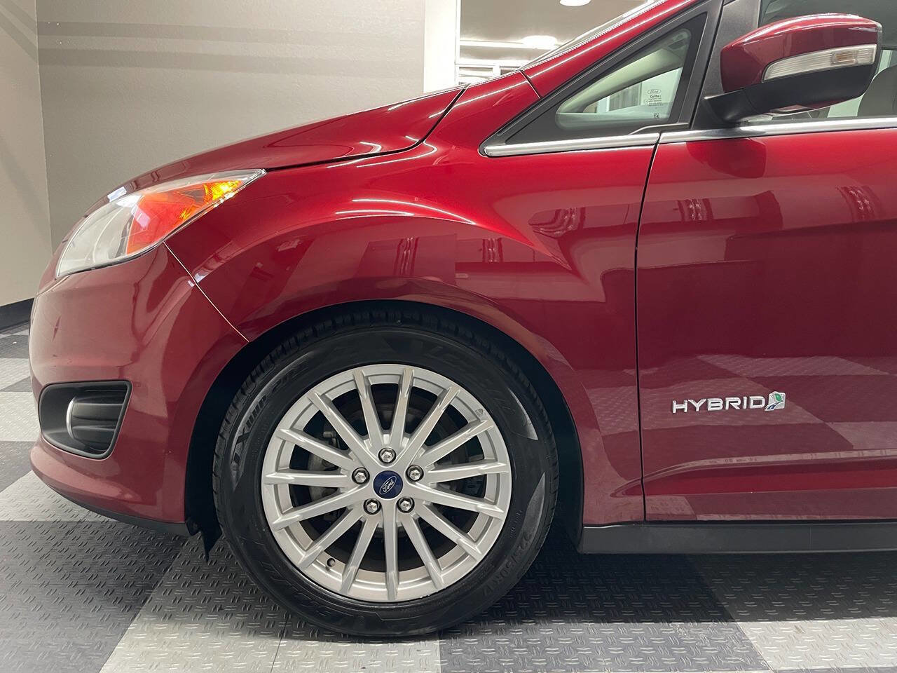 Used 2015 Ford C-MAX SEL w/ Equipment Group 302A FWD image 10