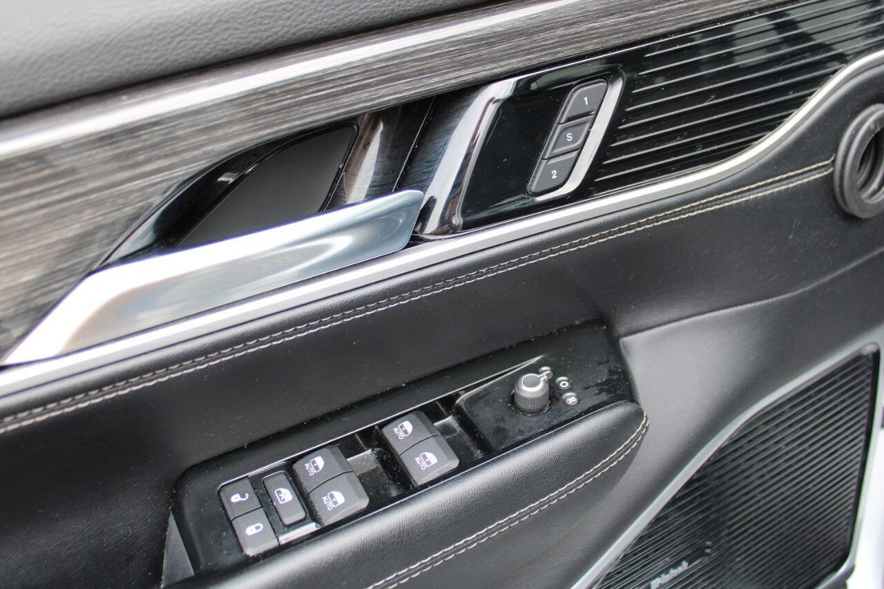 Used 2022 Jeep Wagoneer Series III w/ Premium Group I image 22