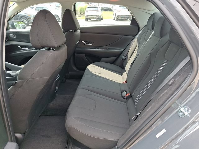 Certified 2026 Hyundai Elantra Hybrid FWD image 10