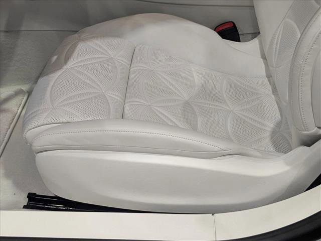 New 2026 Mercedes-Benz Maybach SL 680 image 4