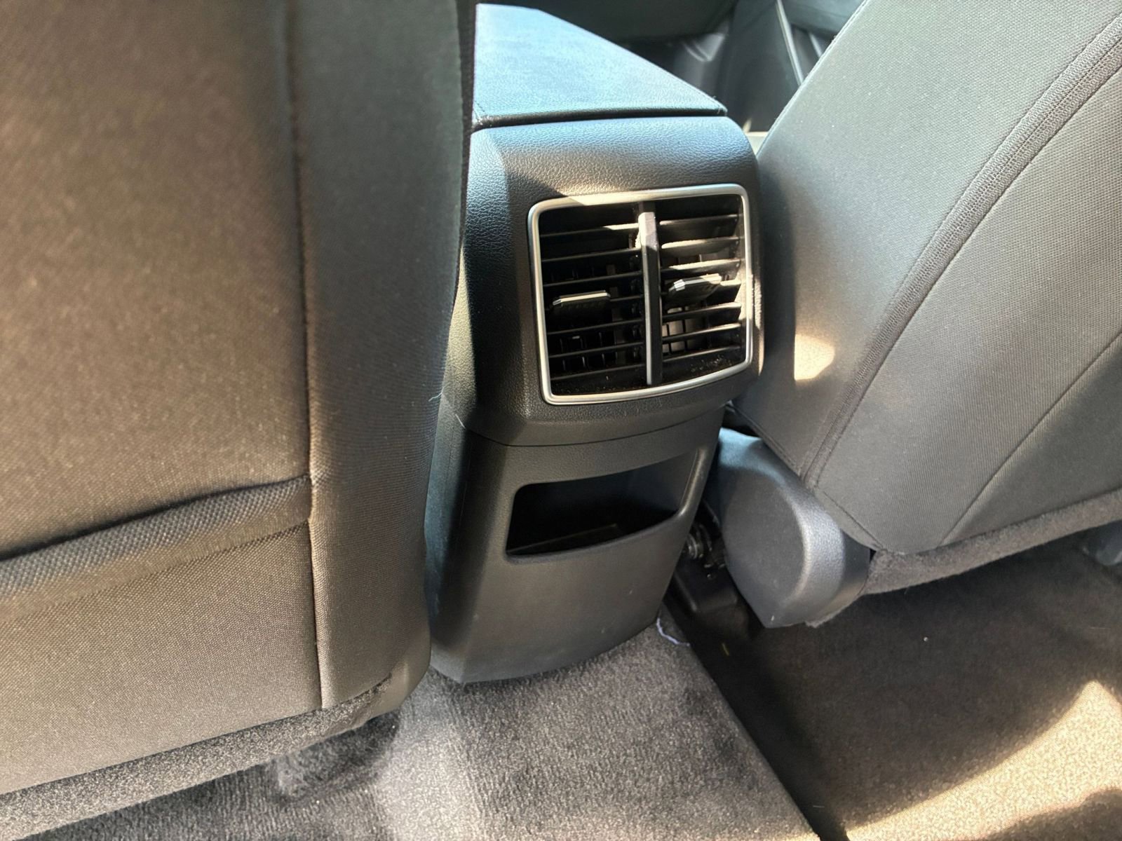 Used 2025 Kia Sportage LX FWD image 21