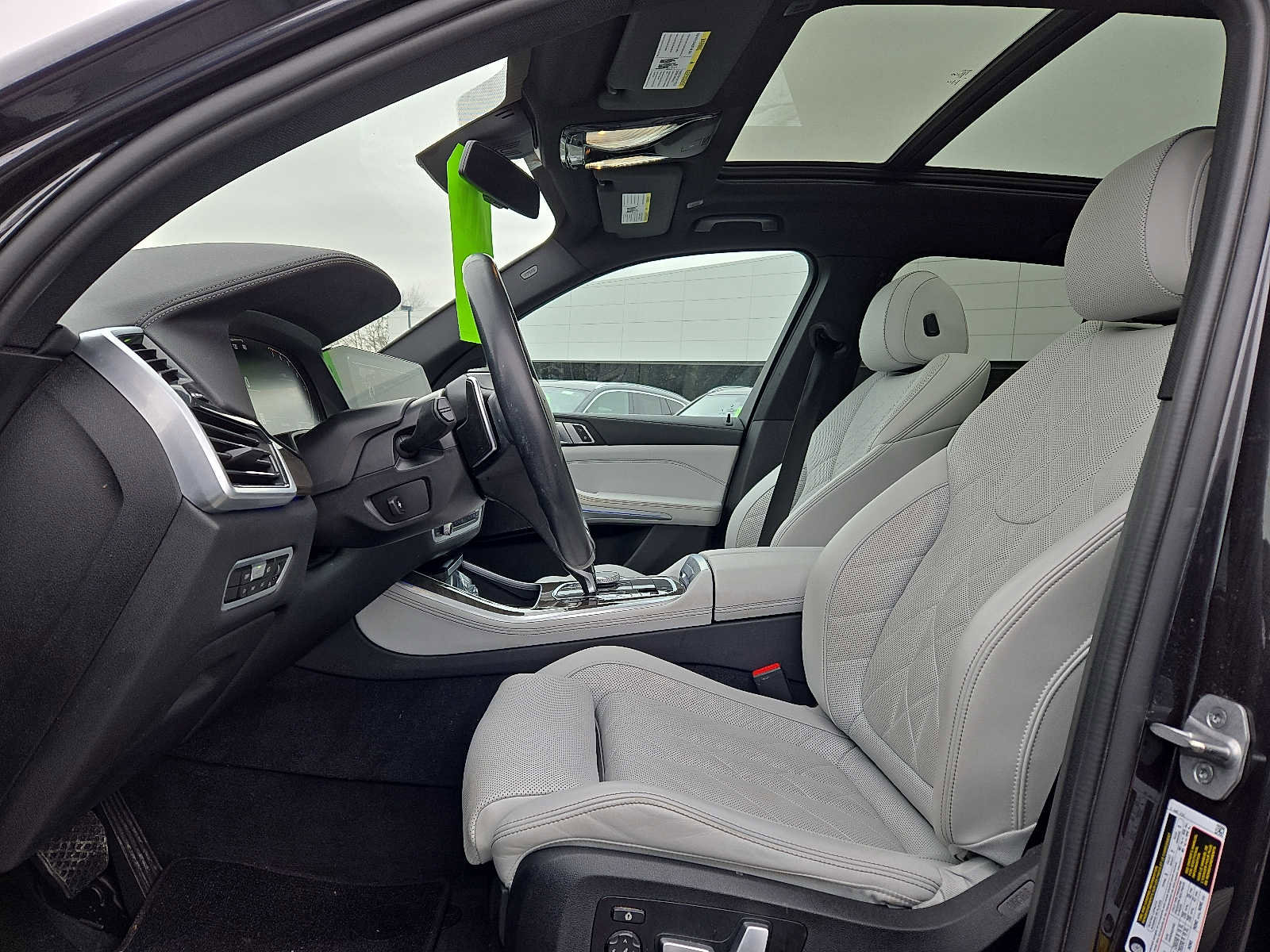 Used 2023 BMW X5 xDrive40i w/ Premium Package image 13