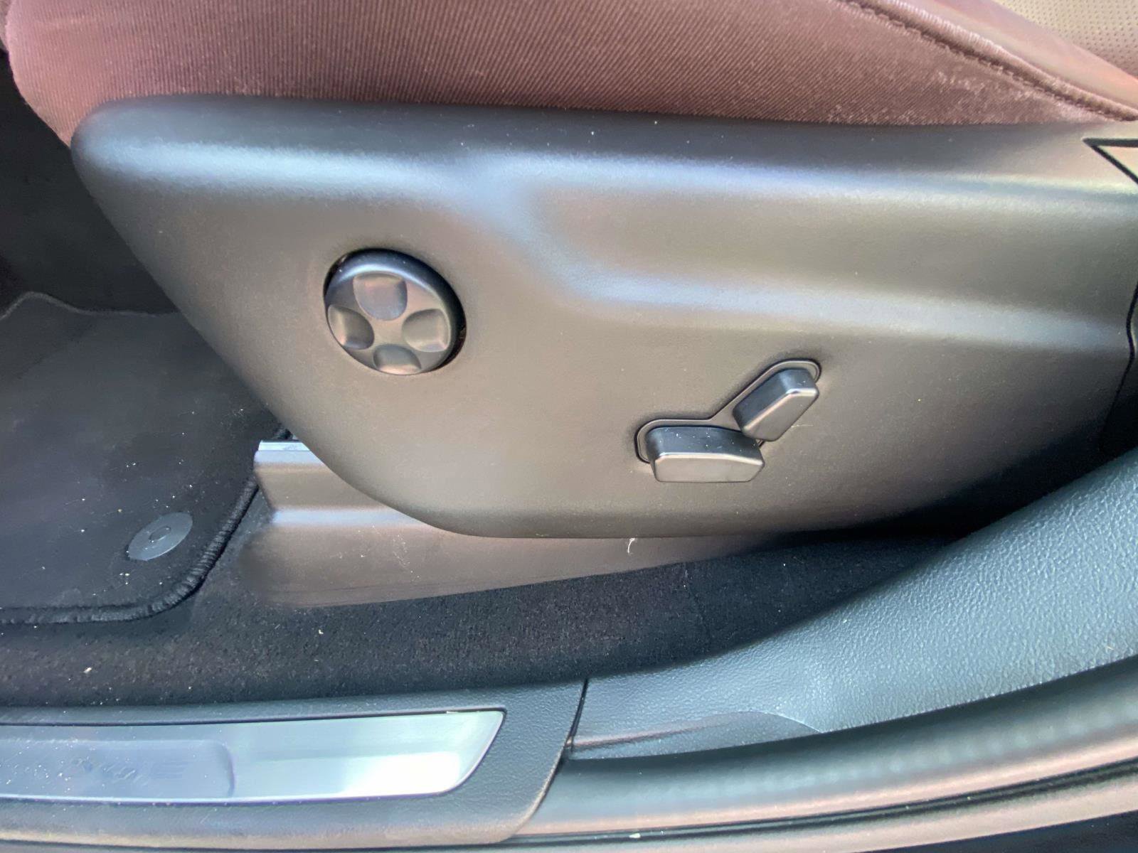 Certified 2024 Dodge Durango R/T image 11