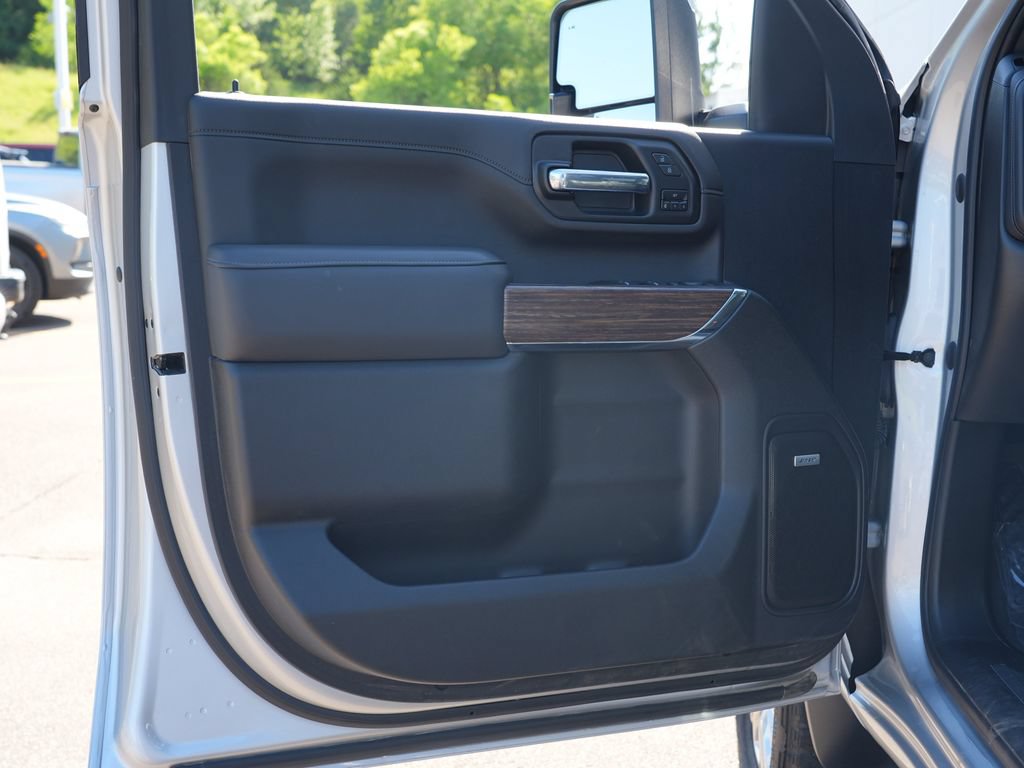 Certified 2022 Chevrolet Silverado 3500 High Country w/ Z71 Off-Road Package AWD/4WD image 14