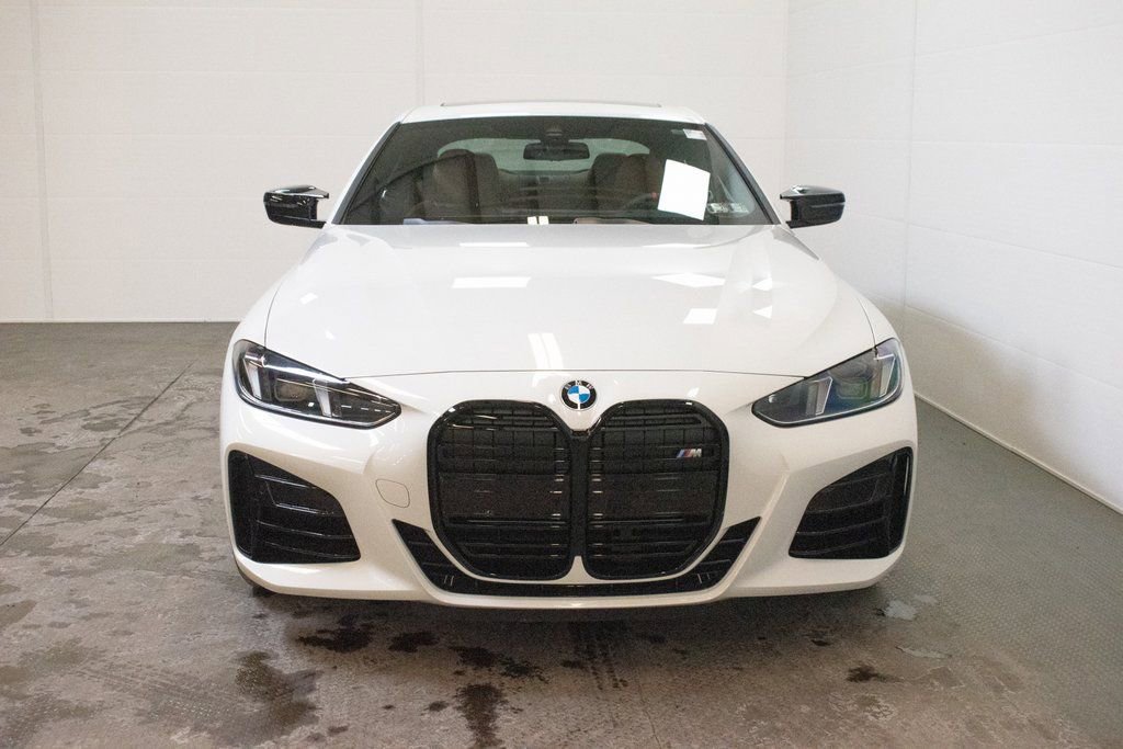 New 2026 BMW 440i xDrive Coupe w/ Premium Package AWD/4WD image 2