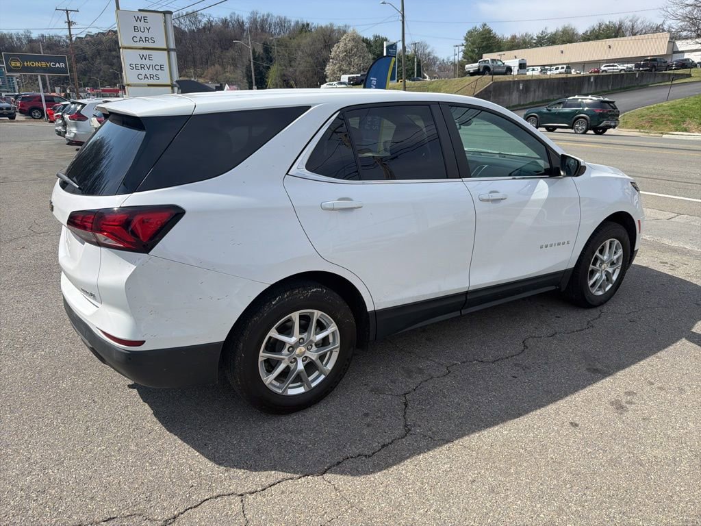 Used 2022 Chevrolet Equinox LT image 2