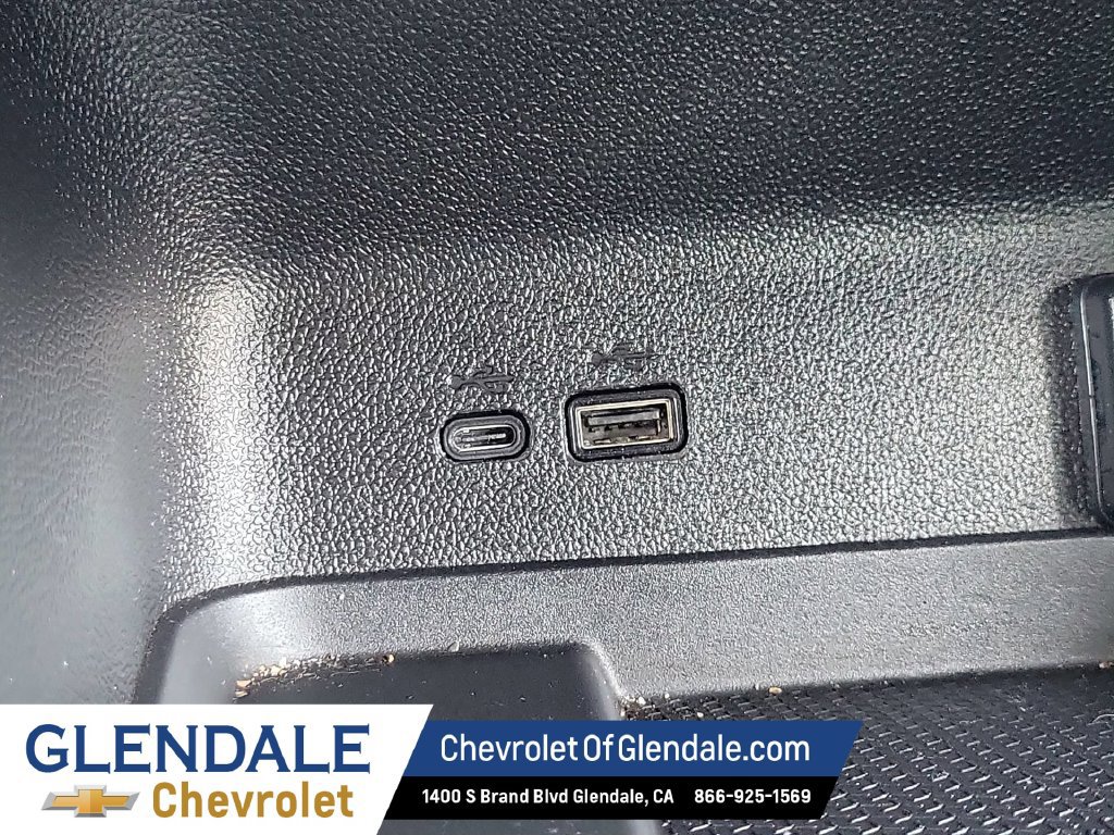 Used 2026 Chevrolet Traverse LT FWD image 21