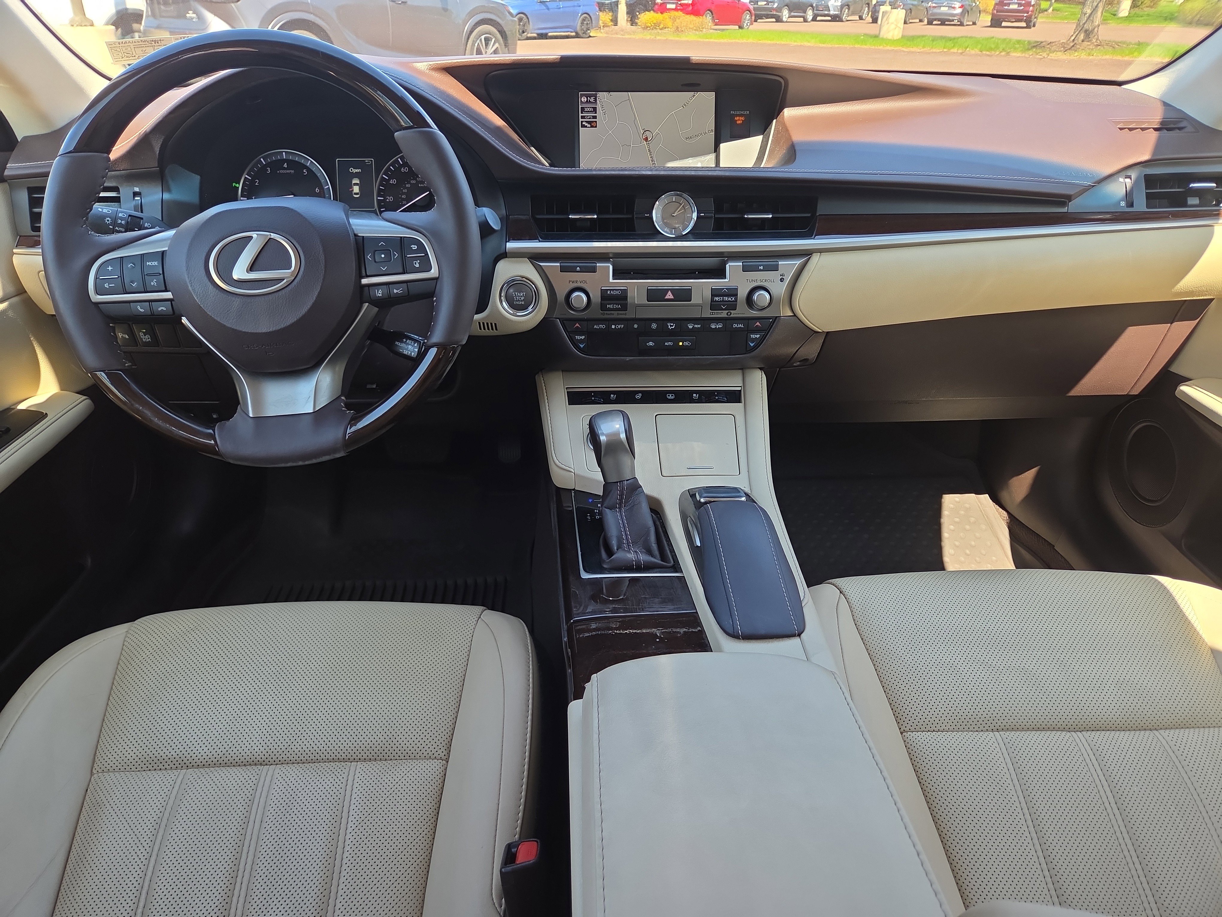 Used 2017 Lexus ES 350 w/ Luxury Package image 23