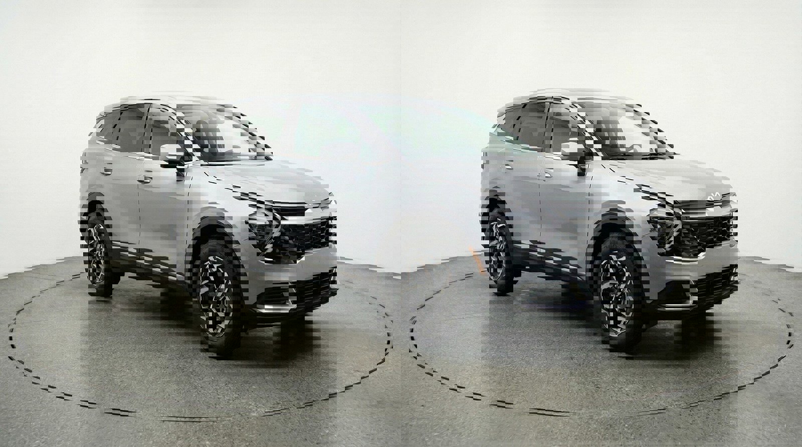 Used 2025 Kia Sportage LX image 1