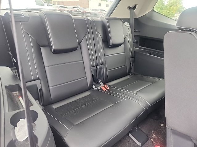 Used 2023 Volkswagen Atlas SEL AWD/4WD image 14