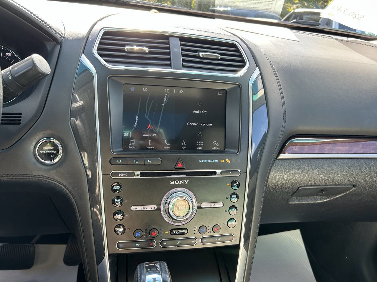 Used 2017 Ford Explorer Platinum image 19