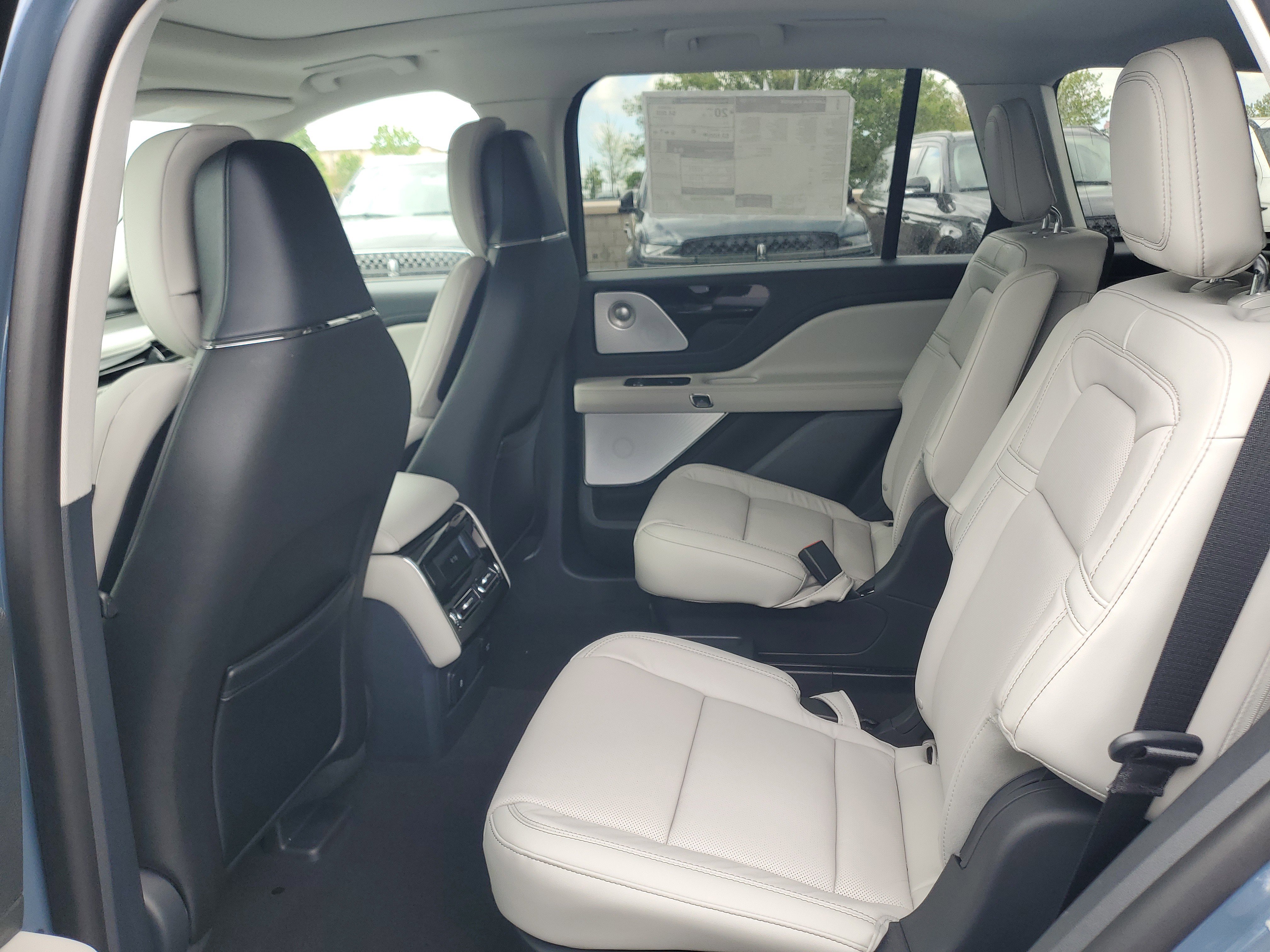 New 2026 Lincoln Aviator Reserve AWD/4WD image 21