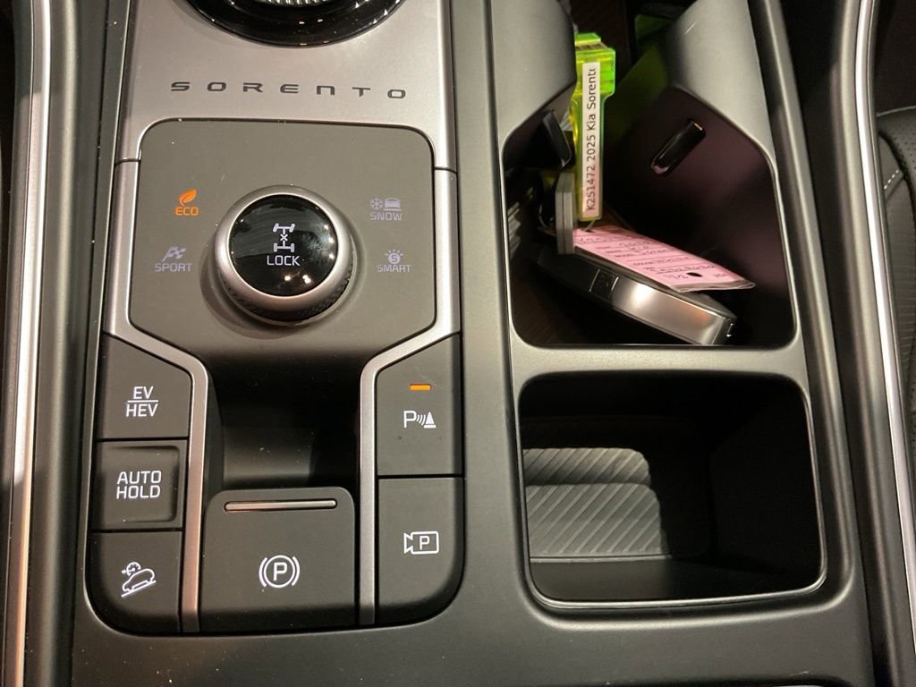 New 2025 Kia Sorento EX image 14