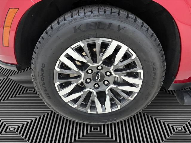 Certified 2025 Chevrolet Tahoe Z71 w/ Z71 Off-Road Package AWD/4WD image 9