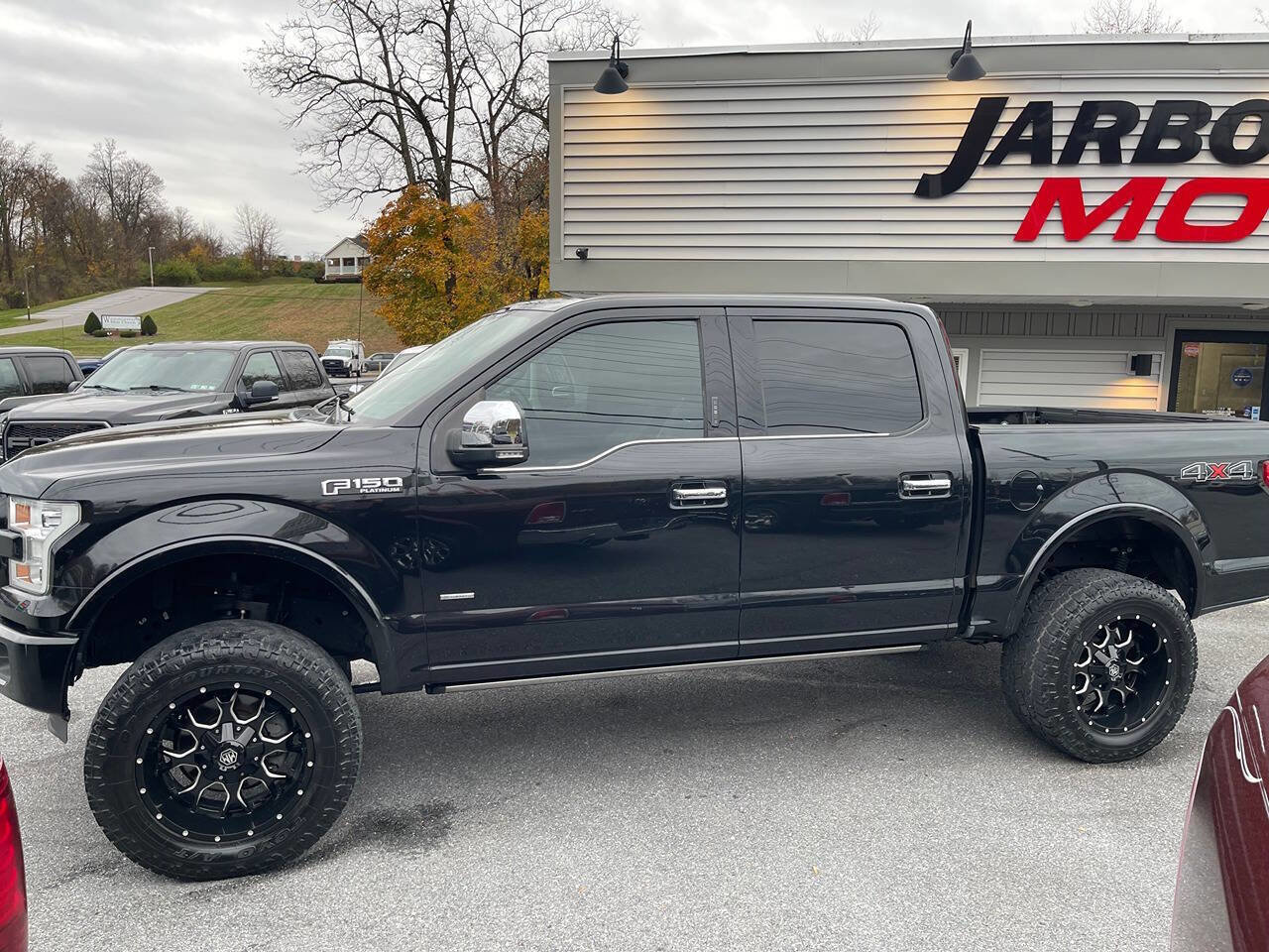 Used 2015 Ford F150 Platinum w/ Max Trailer Tow Package image 4