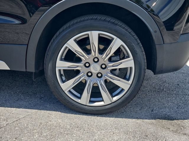 Used 2022 Cadillac XT4 Premium Luxury w/ Enhanced Visibility Package FWD image 31