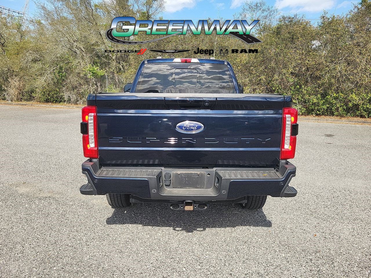 Used 2023 Ford F250 Lariat w/ Sport Appearance Package AWD/4WD image 4