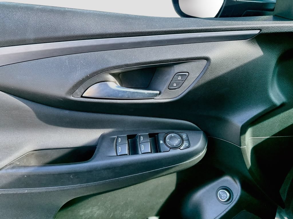 Used 2024 Buick Envista Preferred w/ Convenience I Package FWD image 9