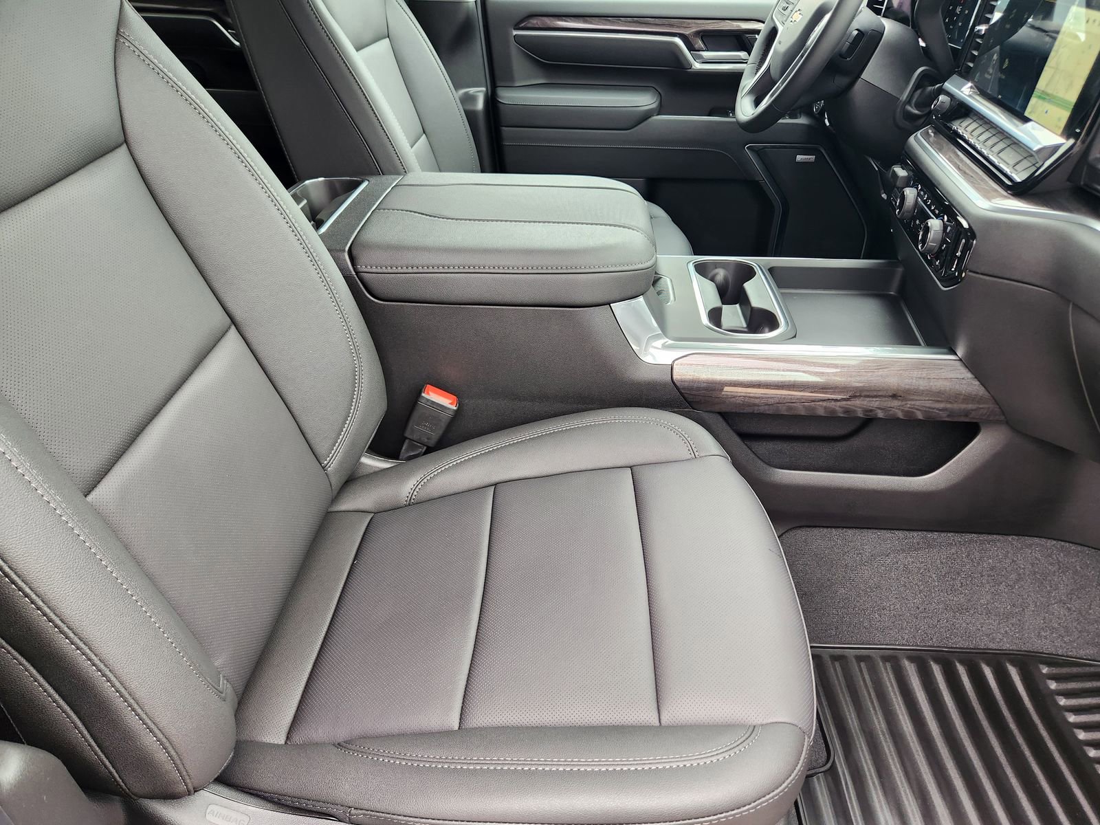 New 2026 Chevrolet Silverado 3500 LTZ w/ LTZ Texas Edition image 13