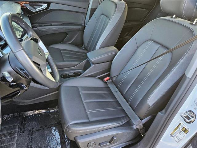 Used 2024 Audi Q4 e-tron Premium image 15