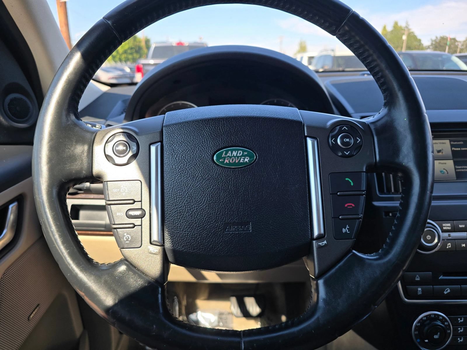 Used 2014 Land Rover LR2 HSE AWD/4WD image 25