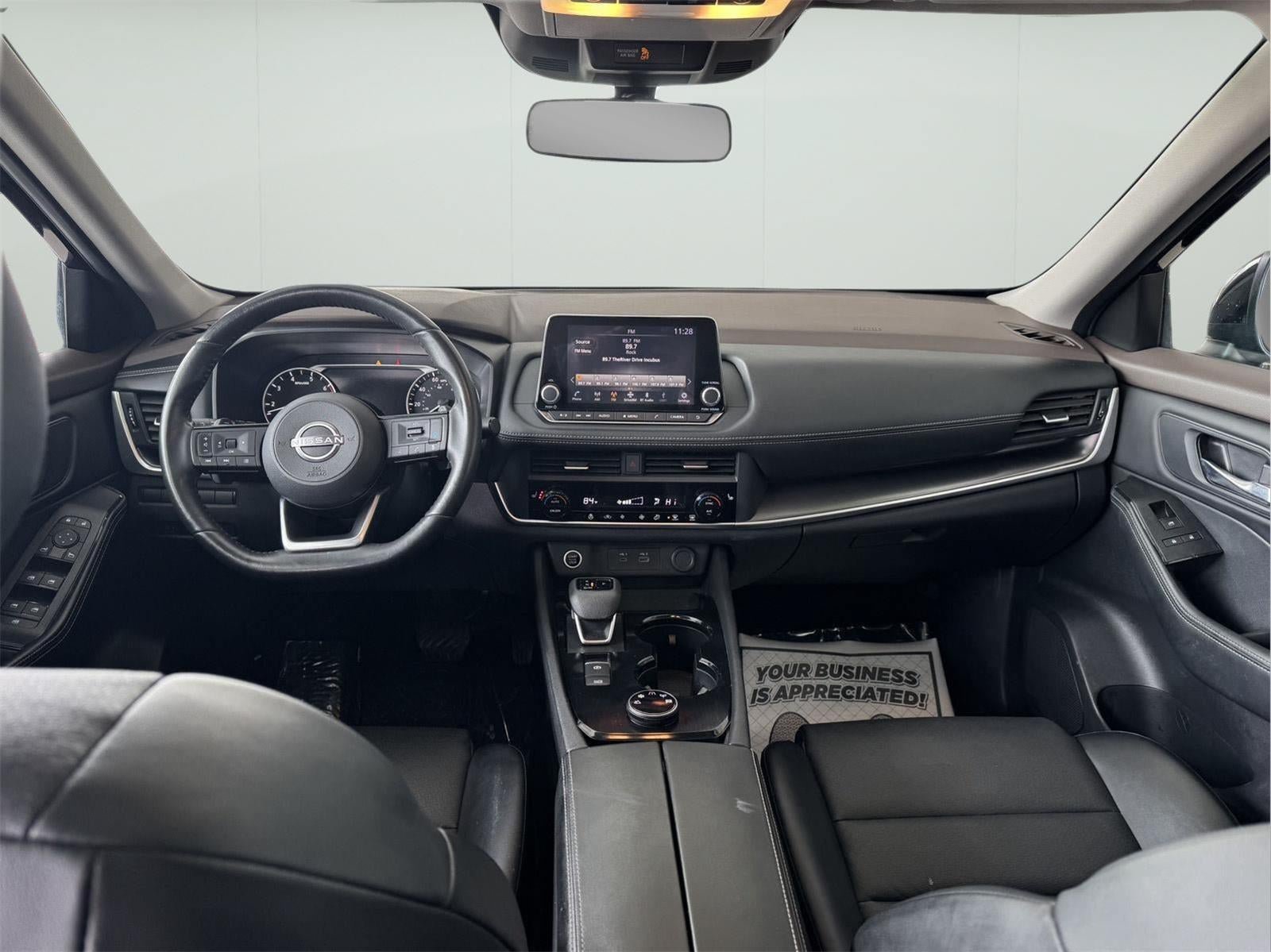 Used 2023 Nissan Rogue SV w/ SV Premium B Package AWD/4WD image 14