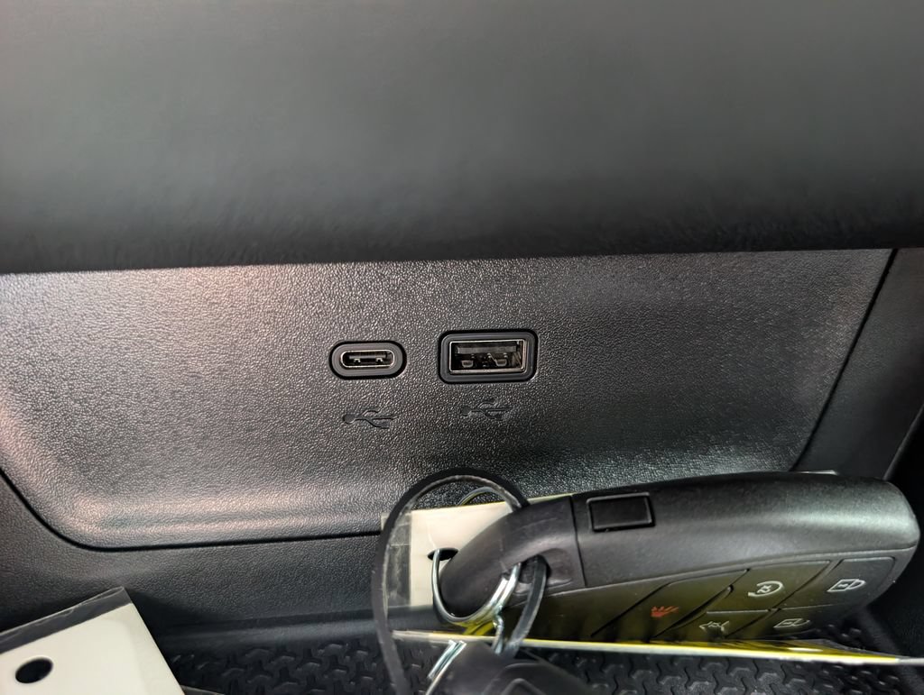 New 2027 Chevrolet Equinox RS w/ Safety and Technology Package FWD image 28