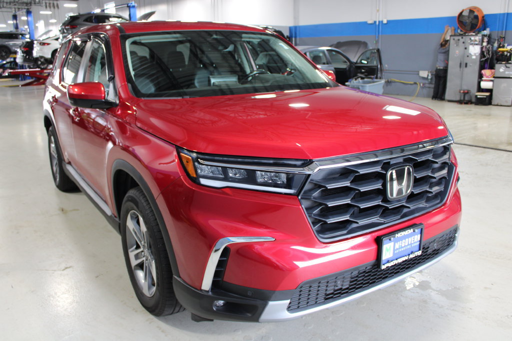 Used 2024 Honda Pilot EX-L image 3