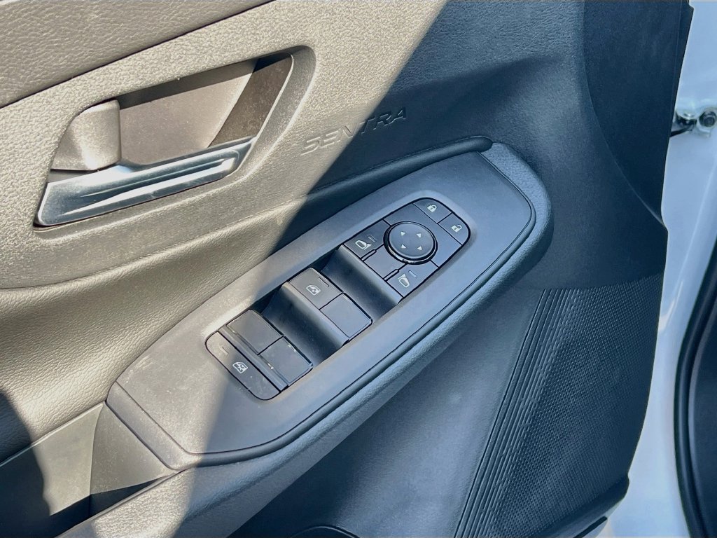New 2027 Nissan Sentra SV FWD image 17