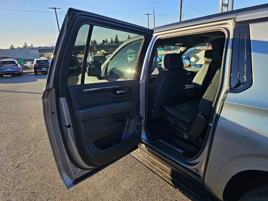New 2026 Chevrolet Suburban RST w/ Comfort Package image 20