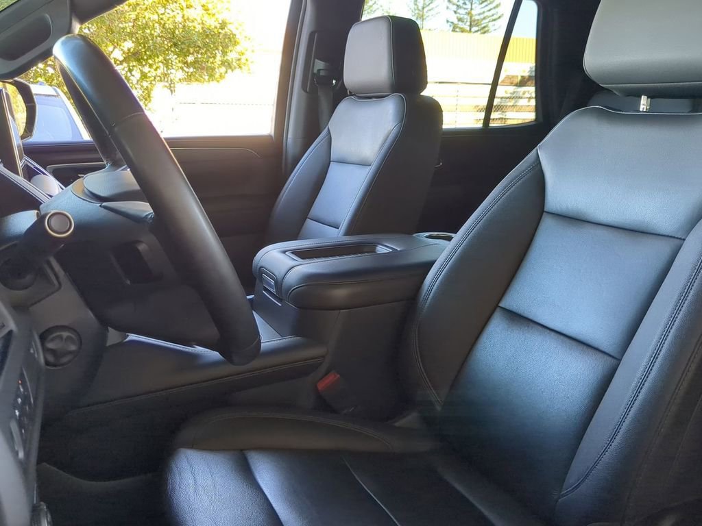 Used 2023 Chevrolet Tahoe Z71 w/ Luxury Package image 6