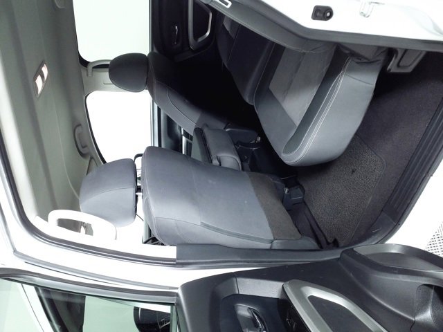 Used 2023 Nissan Titan SV image 20