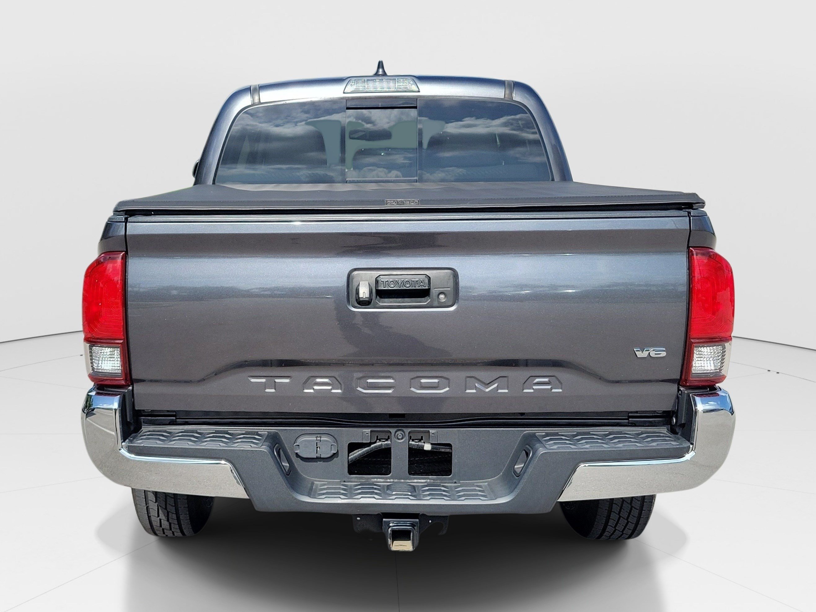 Used 2021 Toyota Tacoma SR5 RWD image 6