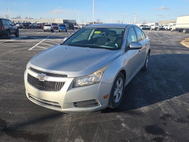 Used 2014 Chevrolet Cruze LT image 2