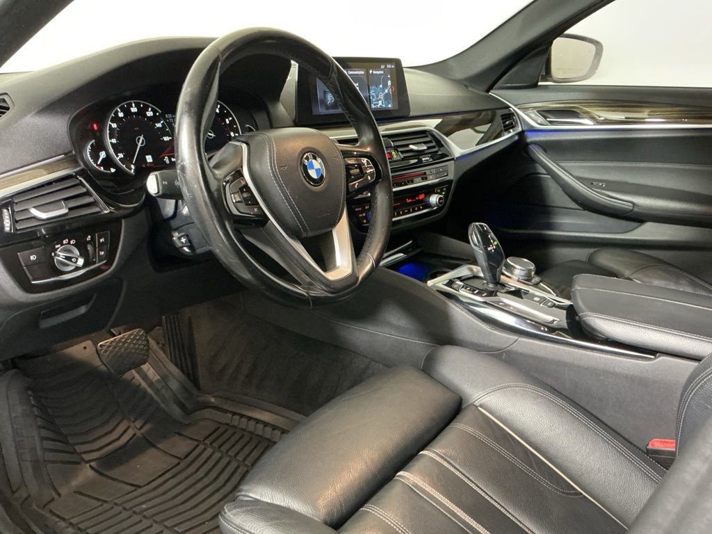 Used 2018 BMW 540i image 21