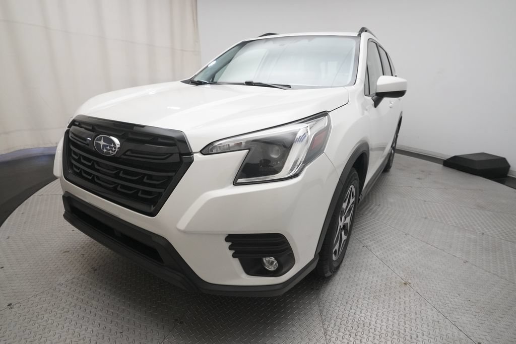 Used 2024 Subaru Forester Premium AWD/4WD image 12