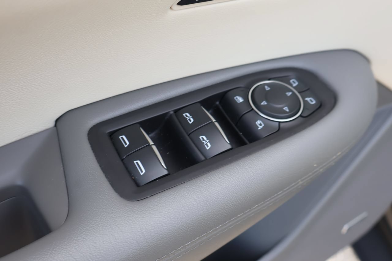 Used 2019 Cadillac XT5 Luxury AWD/4WD image 10