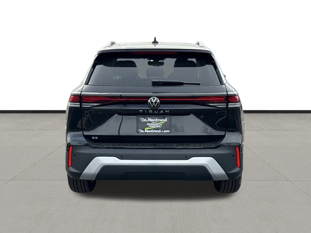 New 2026 Volkswagen Tiguan SE FWD image 6