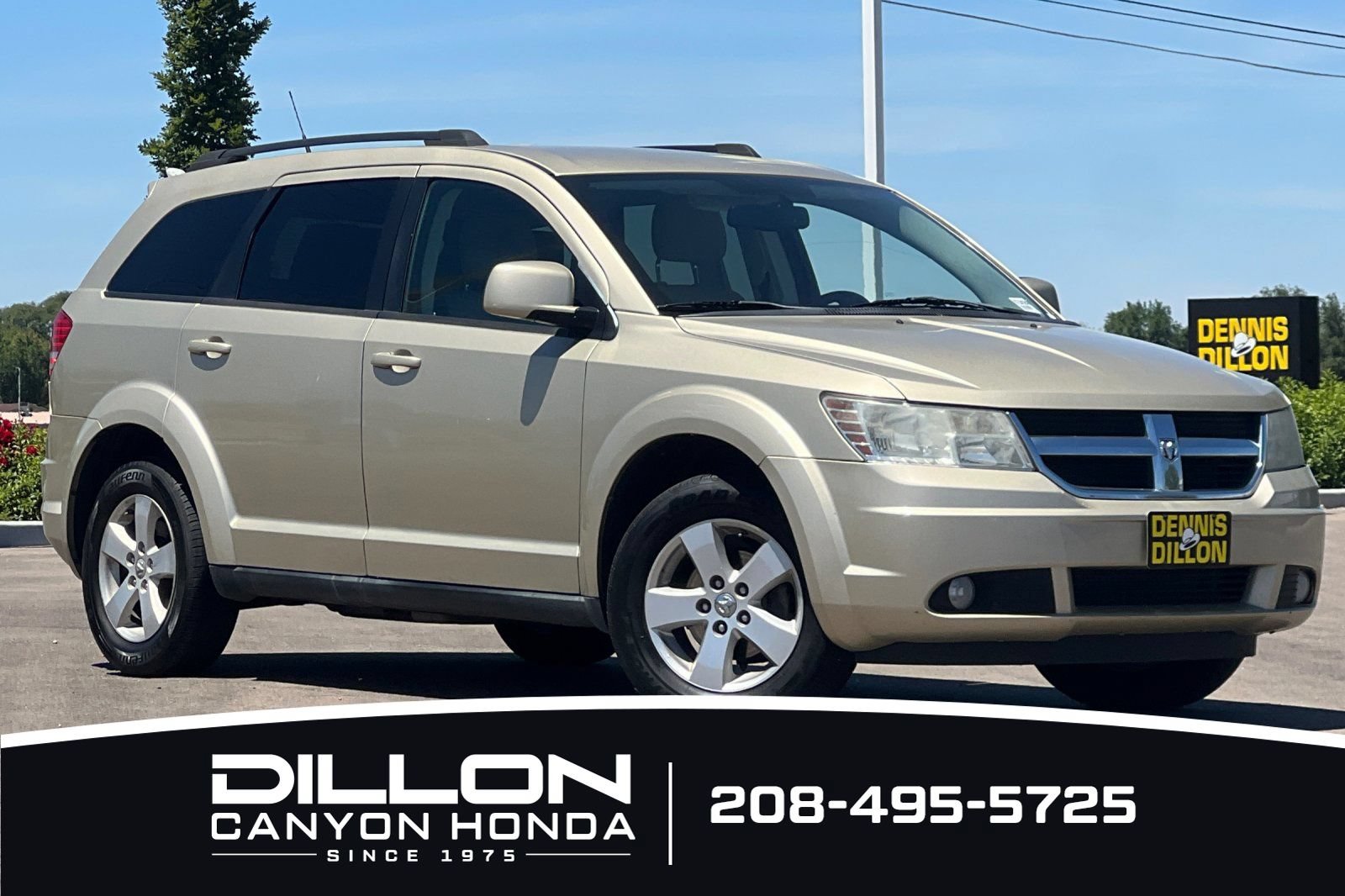Used 2010 Dodge Journey SXT w/ Flexible Seating Group FWD image 2
