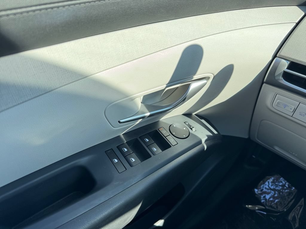 Used 2025 Hyundai Tucson SEL AWD/4WD image 11