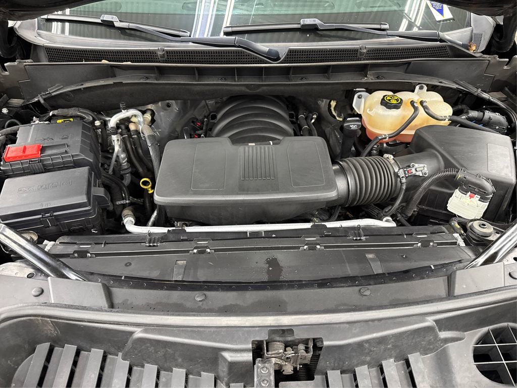 Used 2022 GMC Yukon SLE image 13