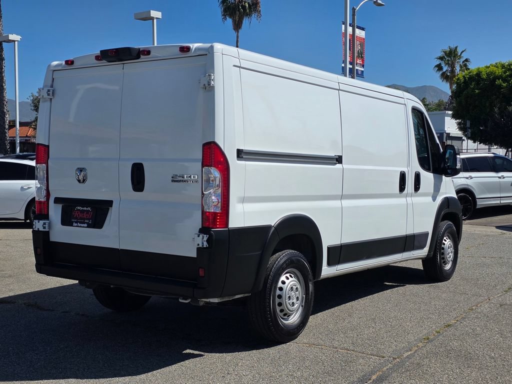 Used 2025 RAM ProMaster 2500 w/ Convenience Group FWD image 5