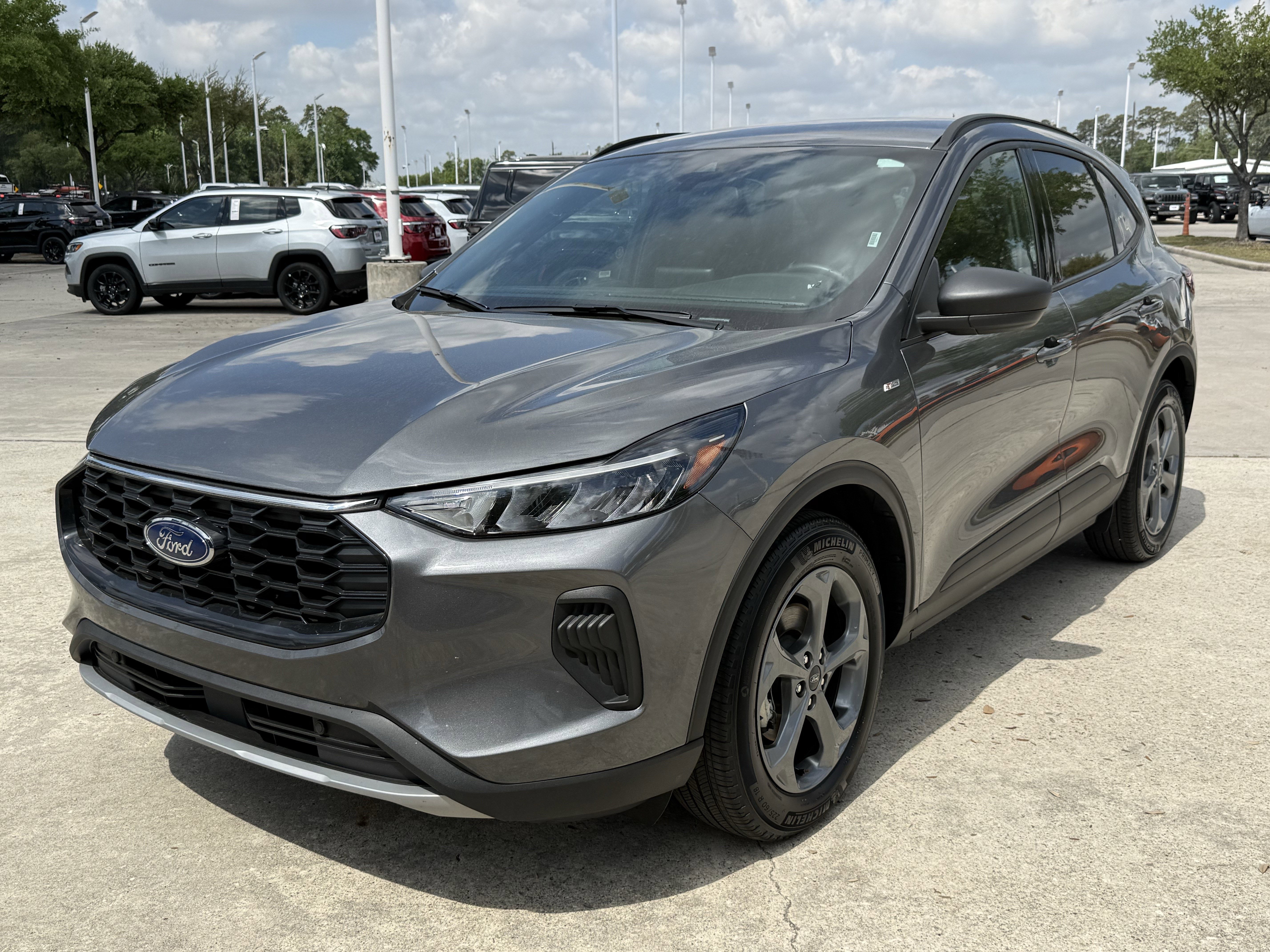 Used 2025 Ford Escape ST-Line image 10