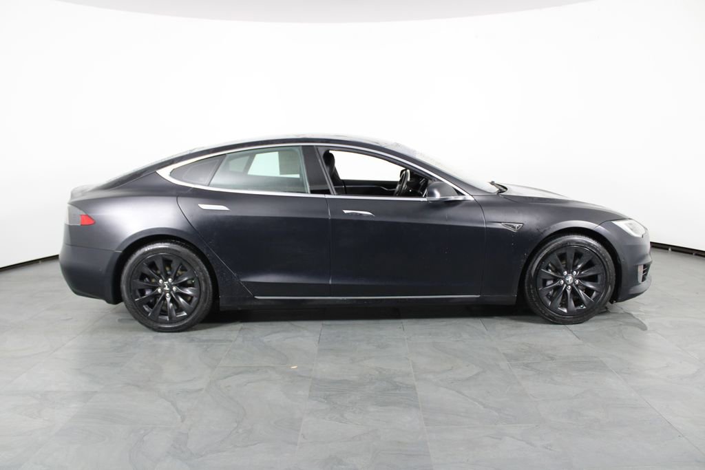 Used 2016 Tesla Model S 70 image 14