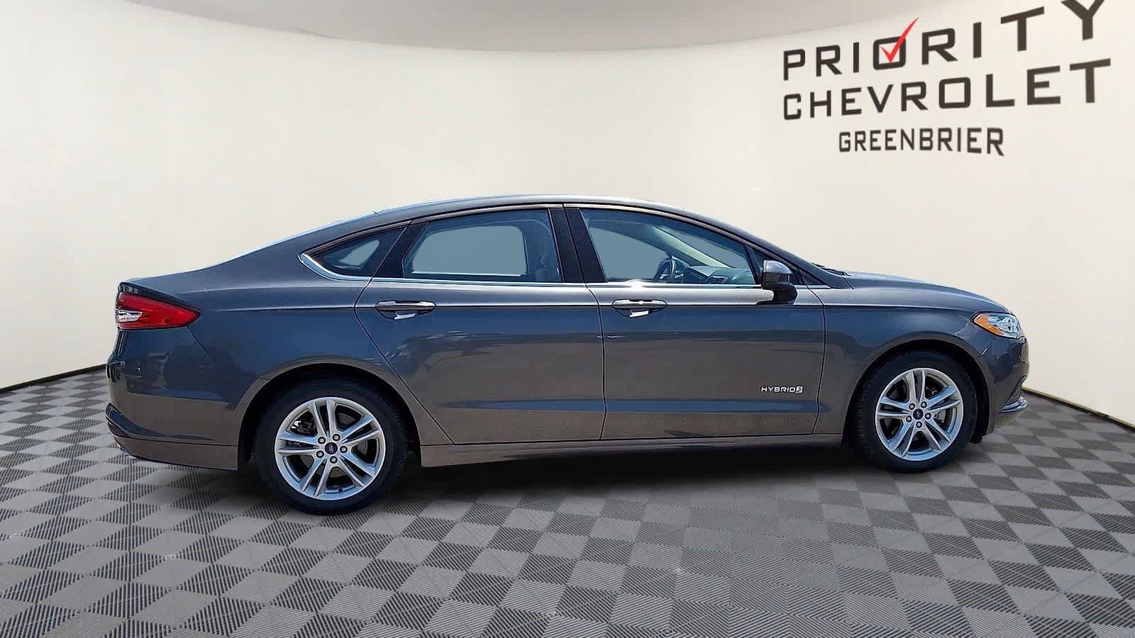 Used 2018 Ford Fusion S FWD image 9