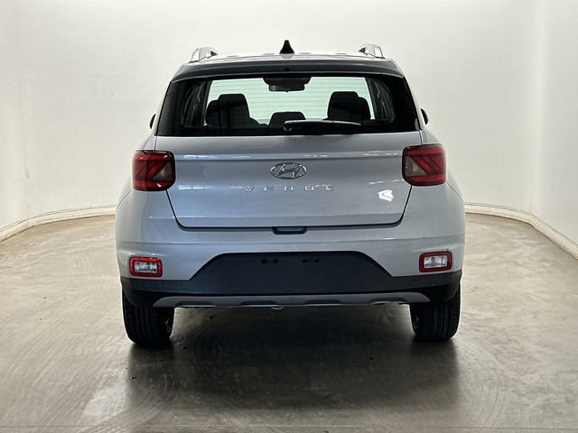 Used 2022 Hyundai Venue SEL w/ Cargo Package image 4